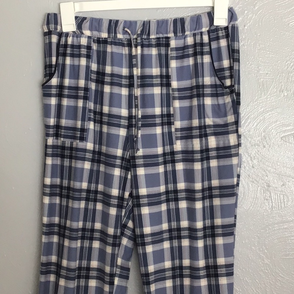 Women’s lounge pants